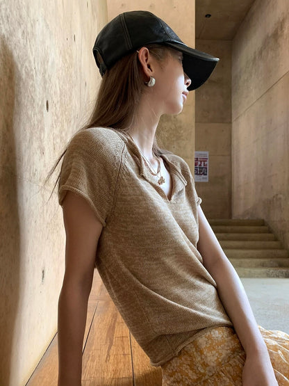 リネン混VネックニットTシャツ